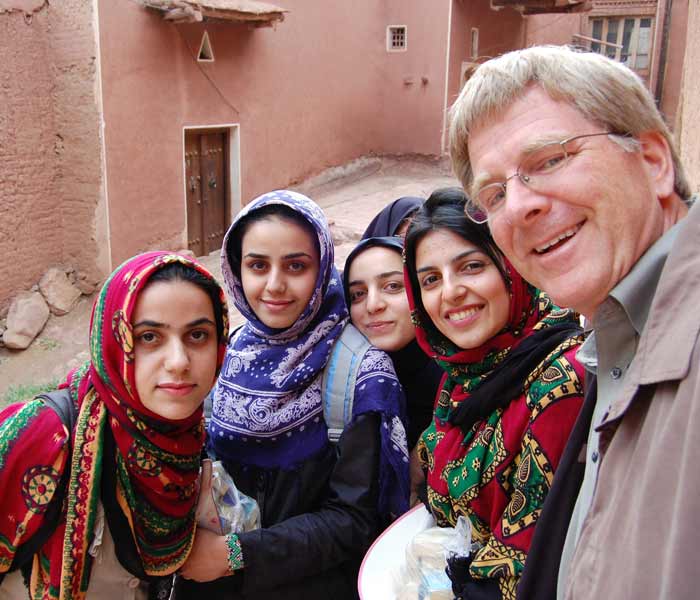 Iran Dress Code for Tourist, Ladies and foreign - iran clothing - persian dress code - dress code in iran for tourists