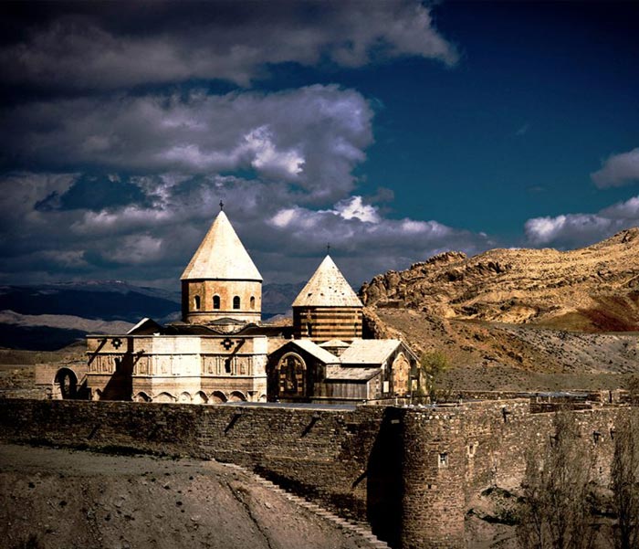 Christmas in Iran - Armenian monastic ensemble